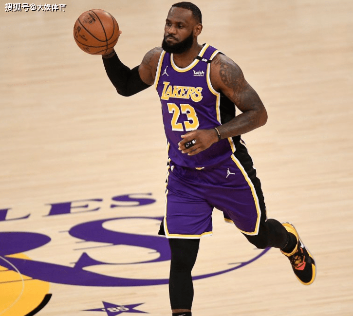 北京队轻取雷霆，福克斯刷新纪录