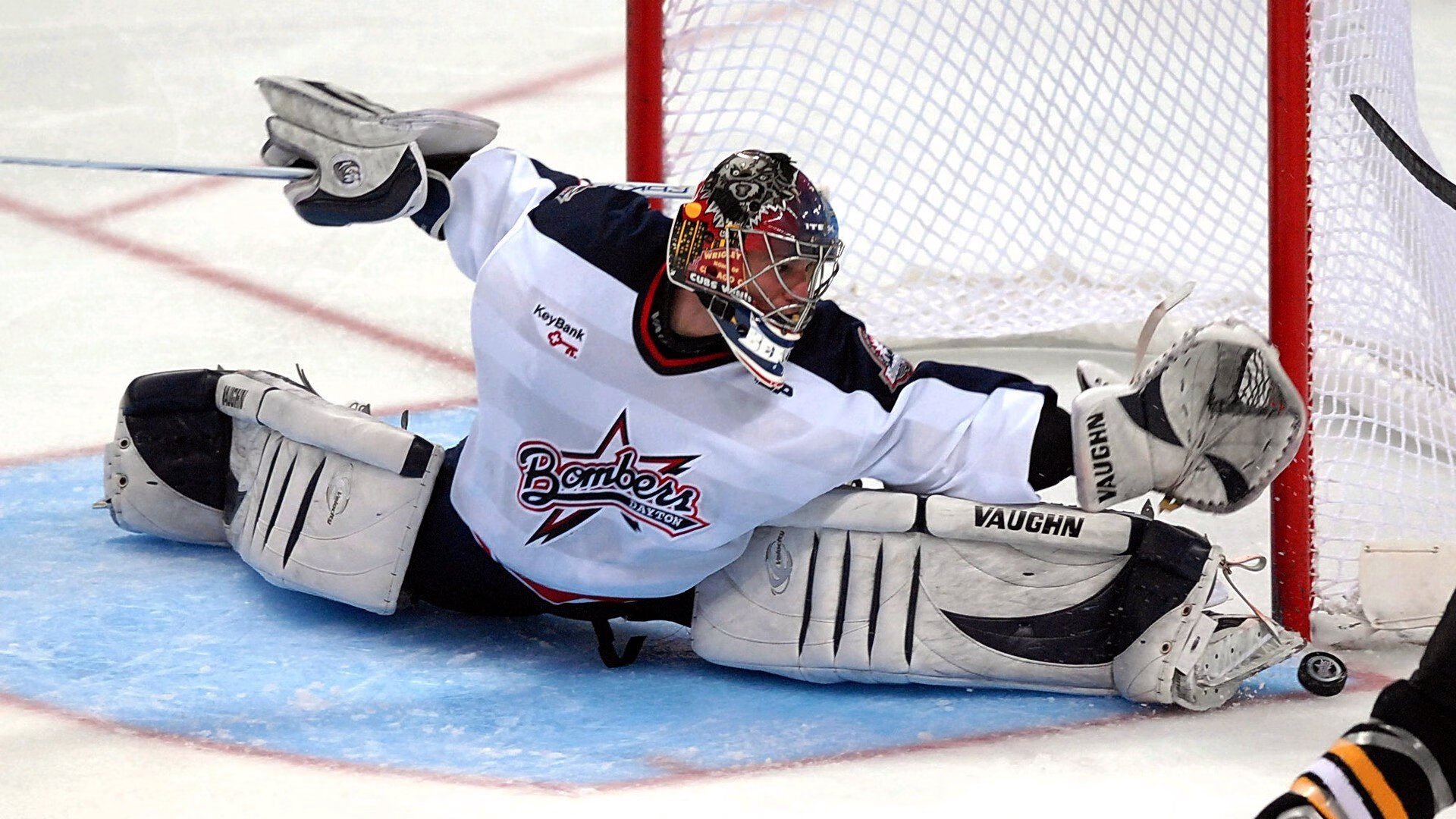 开云体育APP下载-勇士决胜局惊险带走老鹰，小贾伦在年度焦点之战中化身主宰者