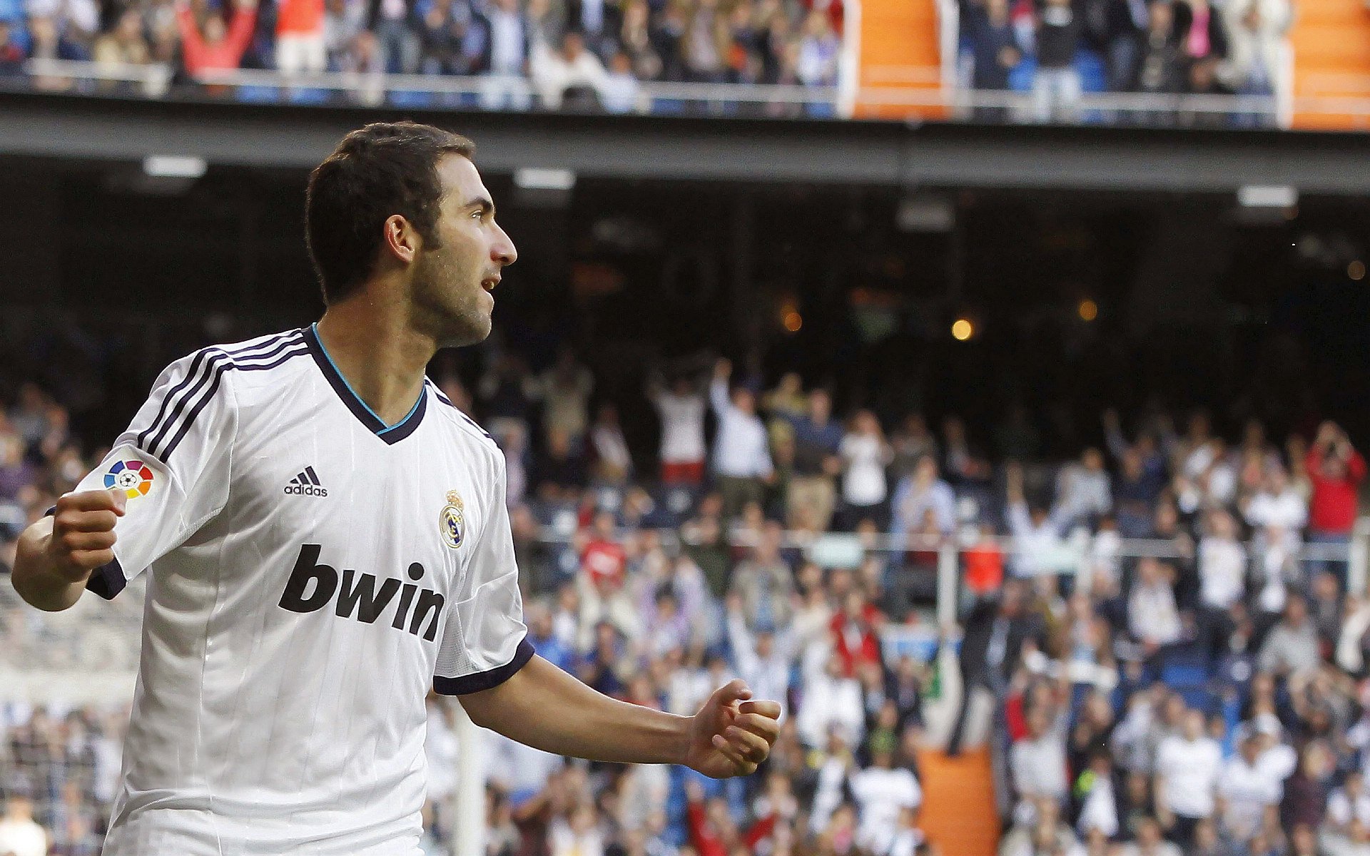 当约基奇开启无双模式,篮网的豪华战舰为何提前沉没?